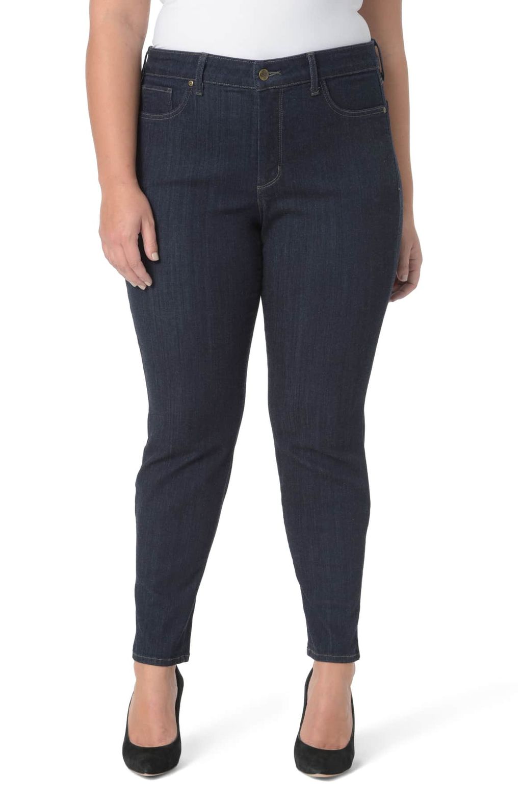 The Best Jeans for Curvy Women | Who What Wear