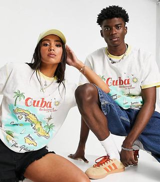 Reclaimed Vintage + Vintage Inspired Unisex Relaxed Organic Cotton T-Shirt With Cuba Print in Off-White