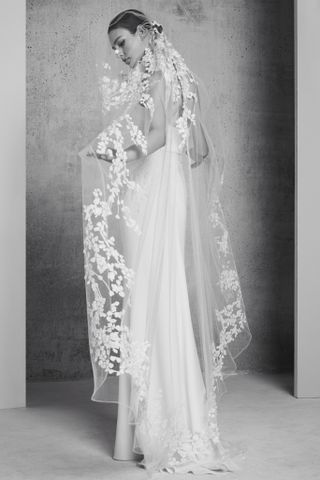 the-freshest-dresses-from-bridal-fashion-week-2225121