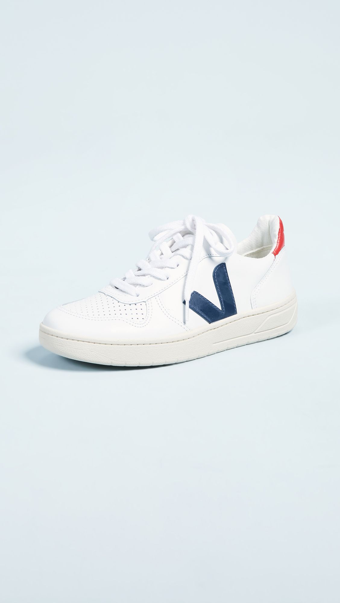 comfortable shoes to wear with leggings