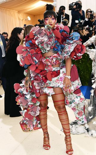 met-gala-2017-every-red-carpet-look-you-need-to-see-2230806