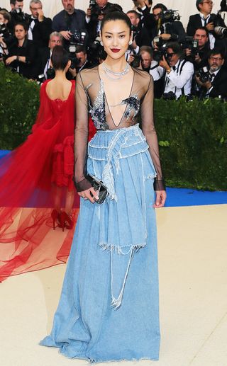 met-gala-2017-every-red-carpet-look-you-need-to-see-2230871