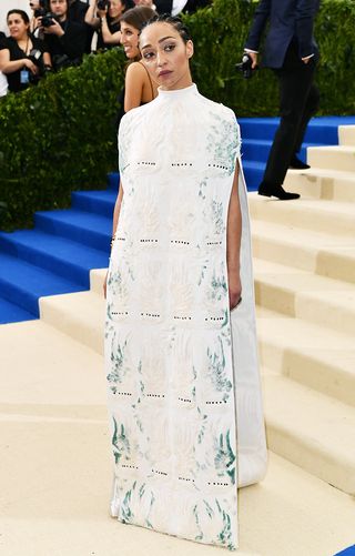 met-gala-2017-every-red-carpet-look-you-need-to-see-2230890
