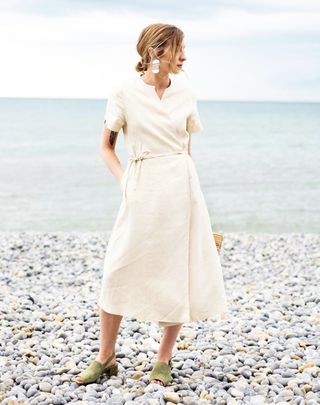 best-simple-midi-dresses-223586-1525360162427-image