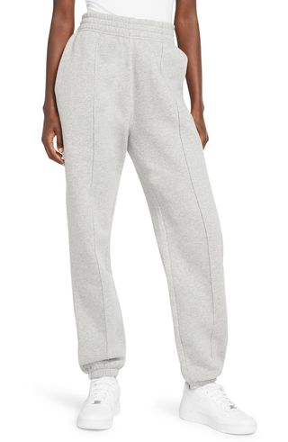 Nike + Sportswear Essential Fleece Pants