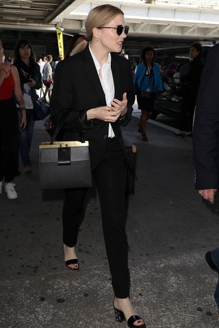 cannes-film-festival-airport-outfits-224399-1526030507663-image