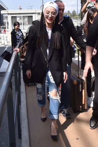 cannes-film-festival-airport-outfits-224399-1526030510287-image