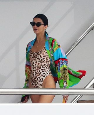 the-13-piece-kendall-jenner-getaway-capsule-2261245