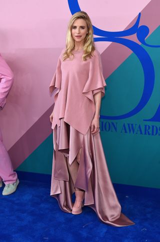 the-cfda-awards-red-carpet-looks-everyone-will-be-talking-about-2272574
