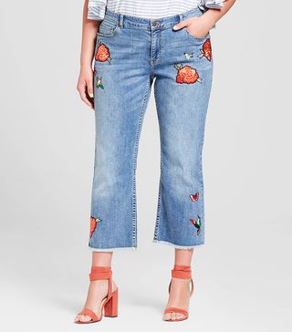 Who What Wear + Plus Size Light Wash Embroidered Jeans