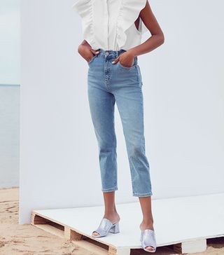 Urban Outfitters + BDG Girlfriend High-Rise Jean - Light Wash