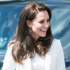 kate-middleton-has-worn-this-chic-zara-piece-for-8-months-229168-square