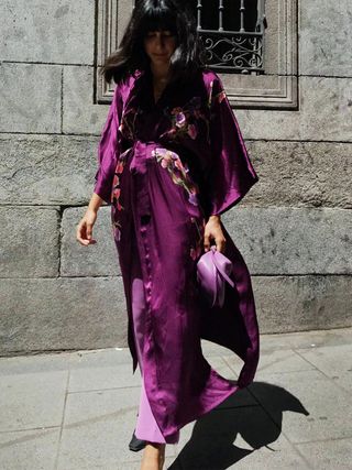 how-to-wear-a-kimono-231472-1501772782501-image