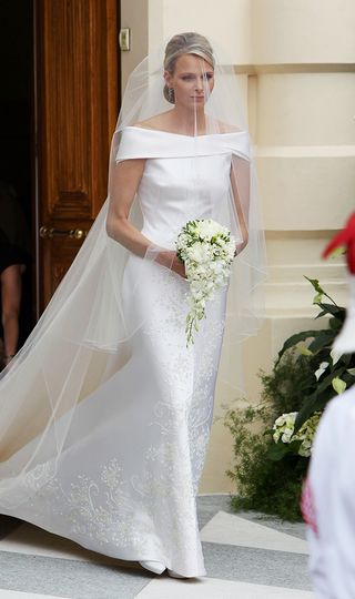 princess-wedding-dresses-232053-1502302220756-image