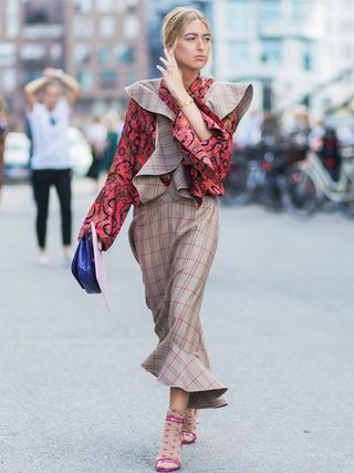 copehagen-fashion-week-street-style-august-2017-232256-1502452046613-image
