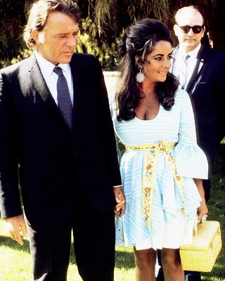 elizabeth-taylor-richard-burton-style-232328-1502893157505-image