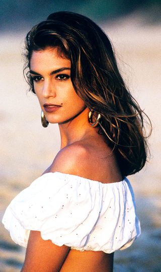 biggest-supermodels-of-the-90s-232435-1502727524478-image