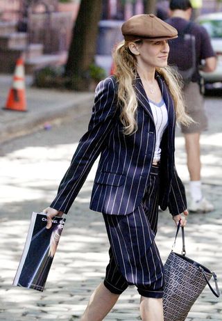 carrie-bradshaw-style-232965-1503053148408-image