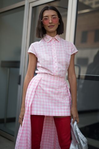 new-york-fashion-week-street-style-september-2017-234885-1505271965285-image