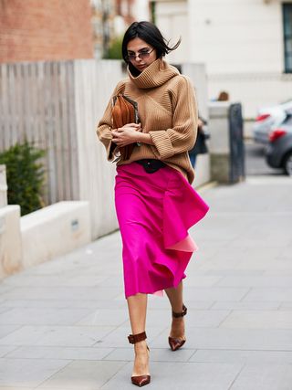 london-fashion-week-2017-september-street-style-235530-1505898822835-image