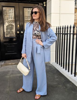 how-to-wear-a-trouser-suit-235712-1555424233823-image