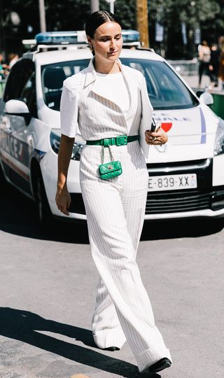 all-white-outfit-ideas-236490-1506372716319-image