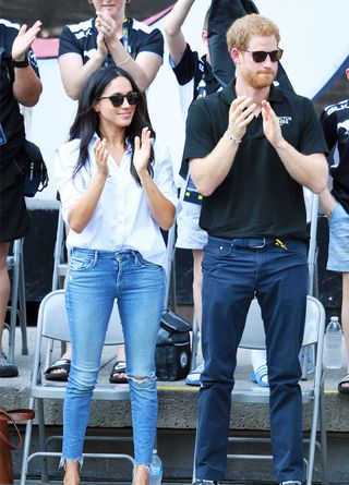 meghan-markle-white-shirt-and-jeans-236865-1506416687695-image