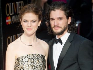 game-of-thrones-kit-harrington-and-rose-leslie-are-engagedget-the-details-2432292