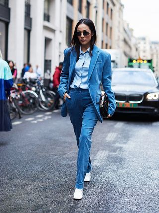 paris-fashion-week-2017-september-street-style-237042-1506681639403-image