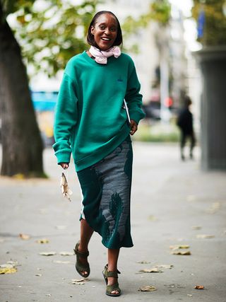 paris-fashion-week-2017-september-street-style-237042-1506681663318-image