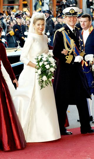 the-most-beautiful-princess-wedding-dresses-throughout-history-2436618