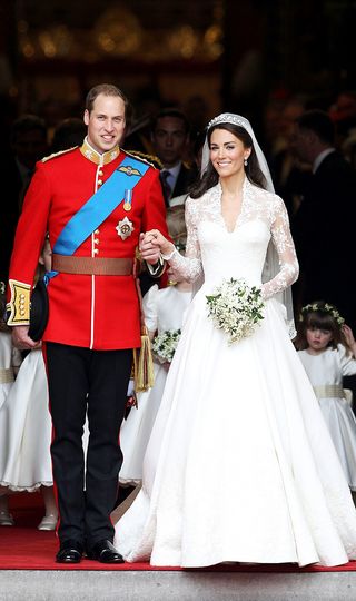 the-most-beautiful-princess-wedding-dresses-throughout-history-2436623