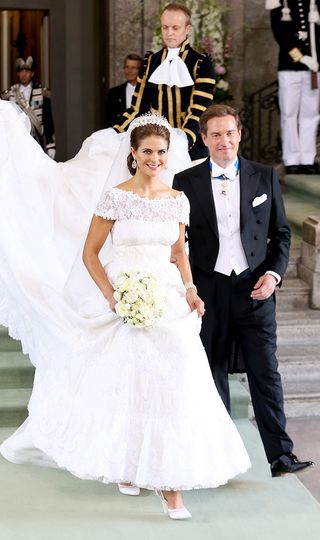 the-most-beautiful-princess-wedding-dresses-throughout-history-2436630
