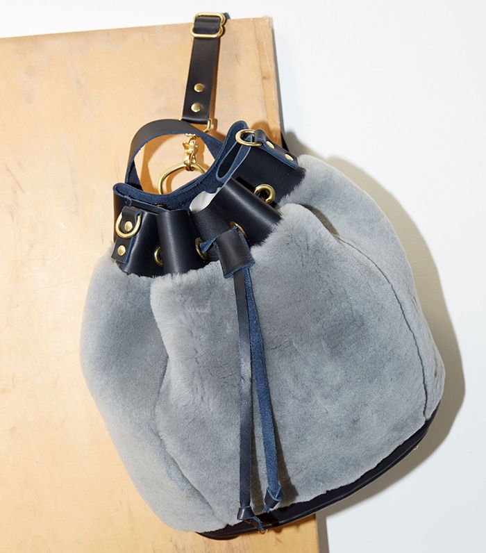 16 Cool Drawstring Bags to Carry This Fall | Who What Wear