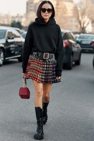 plaid-skirt-outfits-237419-1592229991418-image