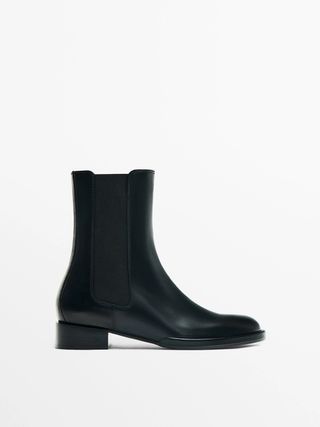 Massimo Dutti + Flat Chelsea Boots