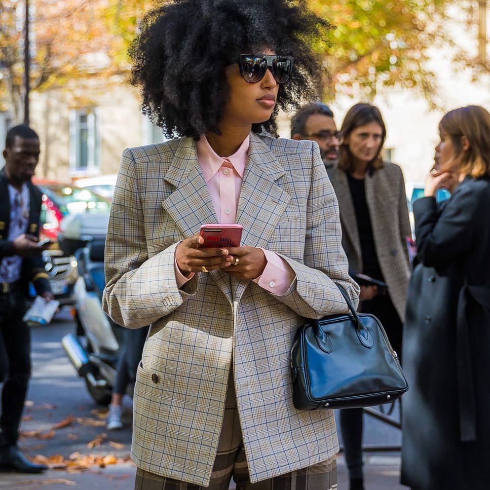 7 Perfect Outfits to Wear in 60-Degree Weather