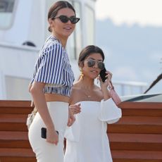 how-tall-are-the-kardashians-239539-1508527840147-square