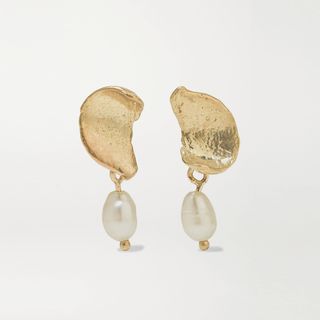 Wwake + Dewdrop Gold Pearl Earrings