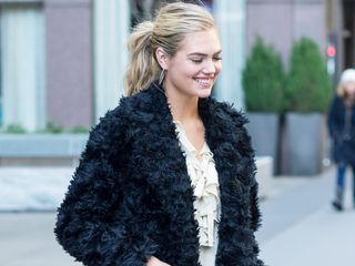 kate-upton-bachelorette-party-239876-1508866742841-image