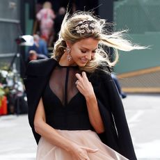 melbourne-cup-2017-celebrity-fashion-images-240223-1510014506158-square