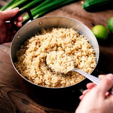how-to-cook-quinoa-240256-1509119724068-square