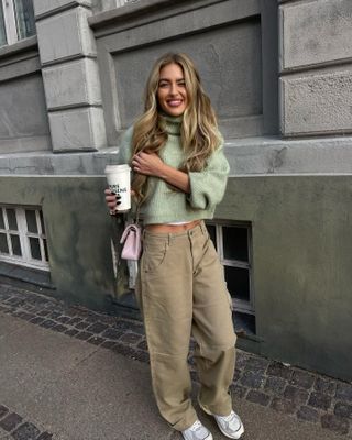 coffee-date-outfits-240264-1670464366887-main