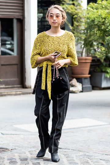 20 Black-and-Gold Outfits to Wear Now | Who What Wear
