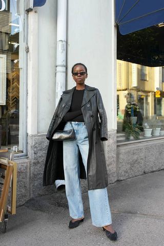 4 Ways To Style Wide Leg Jeans - Vida Fashionista