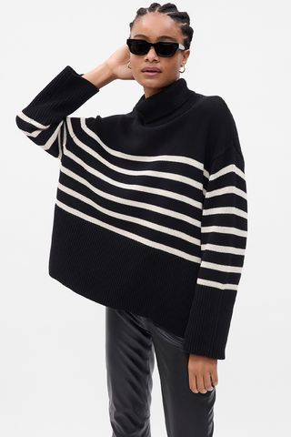 Gap + 24/7 Split-Hem Turtleneck Sweater