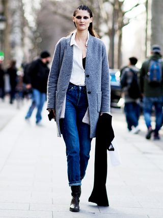 How to Wear Boyfriend Jeans in the Winter