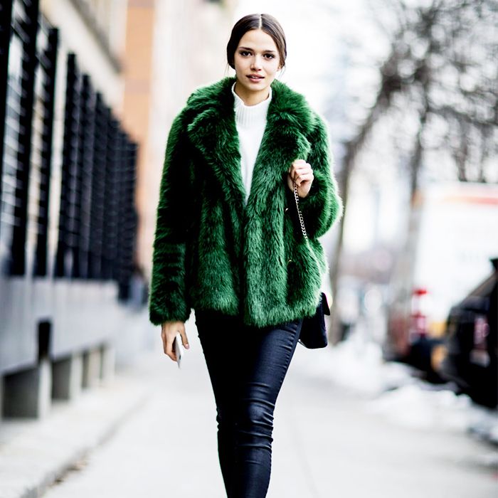Leather Leggings in Winter: 10 Cool Outfit Formulas to Steal