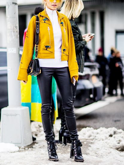 Leather Leggings in Winter: 10 Cool Outfit Formulas to Steal | Who What ...