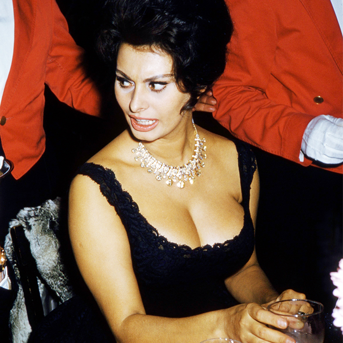 How to dress like sophia clearance loren